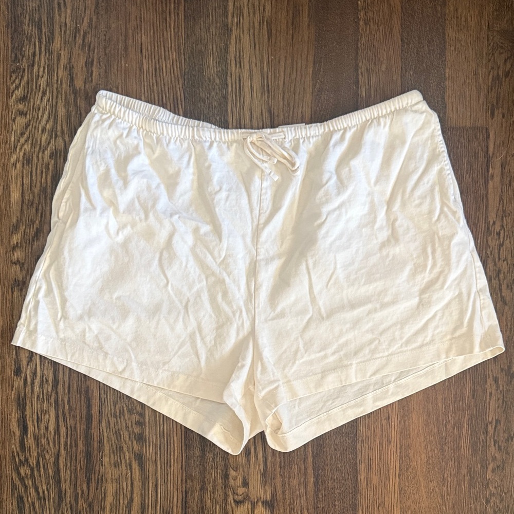 H&M White Elastic Drawstring Athletic Shorts
